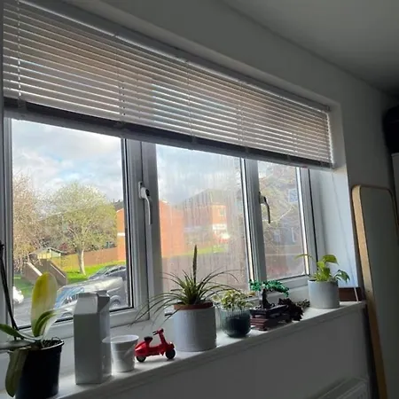 Private In A House With Other Tenants Near University Of Leeds And Leeds Arts منزل للإقامة ليدز